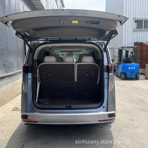 In stock BYD DENZA MPV Batteria al litio Carica rapida 620 km Nuova veicolo energetico auto elettriche EV